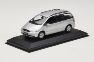 Ford Galaxy Mk2 Argent Minichamps 1:43 GALAXY001 Métal Moulé — image 2 sur 4