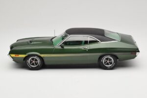 Ford Gran Torino Sport Vert IXO 1:18 18CMC185 Métal Moulé — image 3 sur 6