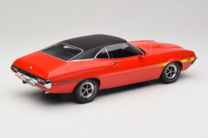 Ford Gran Torino Sport Rouge IXO 1:18 18CMC263 Métal Moulé — image 2 sur 6
