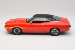 Ford Gran Torino Sport Rouge IXO 1:18 18CMC263 Métal Moulé — image 3 sur 6