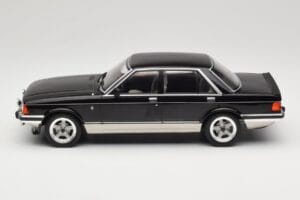 Ford Granada Mk2 2.8 Injection Gray Metallic MCG 1:18 MCG18536 Métal Moulé — image 3 sur 6