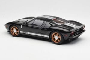Ford GT Noir Avec Bandes Blanches AUTOart 1:18 73023 Métal Moulé — image 7 sur 8