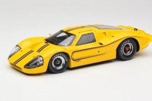 Ford GT40 Mk IV Jaune 1967 Shelby Collectibles 1:18 31414S Métal Moulé