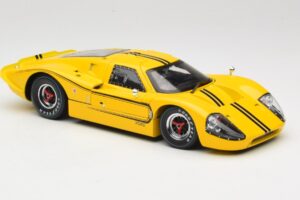 Ford GT40 Mk IV Jaune 1967 Shelby Collectibles 1:18 31414S Métal Moulé — image 6 sur 8