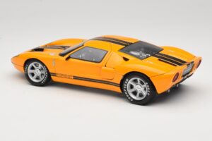 Ford GT Orange Beanstalk Group 1:18 686500597 Métal Moulé — image 7 sur 8