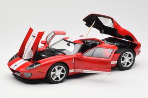 Ford GT Rouge AUTOart 1:18 73021 Métal Moulé — image 2 sur 8