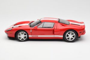 Ford GT Rouge AUTOart 1:18 73021 Métal Moulé — image 4 sur 8