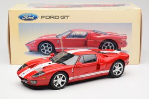 Ford GT Rouge AUTOart 1:18 73021 Métal Moulé — image 8 sur 8