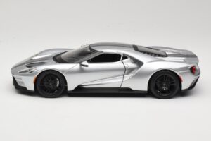 Ford GT Argent Maisto 1:18 31384 Métal Moulé — image 4 sur 8