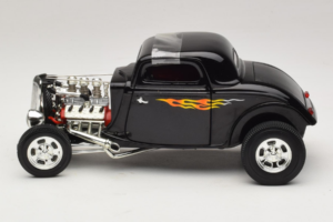 Ford Hot Rod Noir Rydell High Grease ERTL 1:18 36602 Métal Moulé — image 3 sur 6