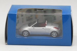 Ford Ka Cabriolet Argent Minichamps 1:43 403086434 Métal Moulé — image 4 sur 4