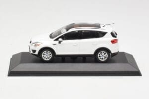 Ford Kuga Mk1 Blanc Minichamps 1:43 KUGA001 Métal Moulé
