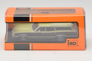 Ford LTD Country Squire Green Bronze IXO 1:43 CLC608N Métal Moulé — image 5 sur 5