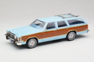 Ford LTD Country Squire Charlie's Angels Movie GreenLight 1:18 19066 Métal Moulé