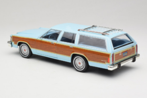 Ford LTD Country Squire Charlie's Angels Movie GreenLight 1:18 19066 Métal Moulé — image 7 sur 8