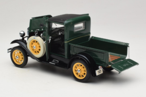 Ford Model A Pickup Valley Green Motor City 1:18 40003 Métal Moulé — image 5 sur 8