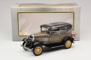 Ford Model A Tudor Chicle Drab Motor City 1:18 41003 Métal Moulé — image 6 sur 6