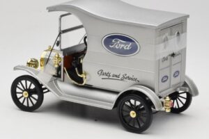 Ford Model T Delivery Truck Argent Eagle Collectibles 1:18 430600 Métal Moulé — image 5 sur 6