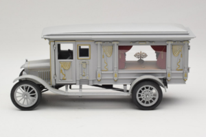 Ford Model T Corbillard Sculpté Orné Precision Miniatures 1:18 PMSC-07G Métal Moulé — image 4 sur 8
