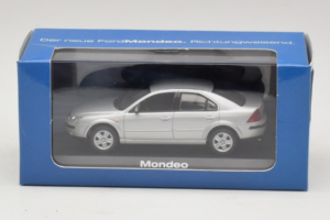 Ford Mondeo Mk3 Berline Argent Minichamps 1:43 MONDEO005 Métal Moulé — image 4 sur 4