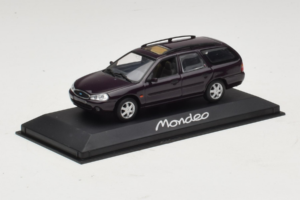 Ford Mondeo Mk1 Turnier Dark Blue Metallic Minichamps 1:43 43306312 Métal Moulé — image 2 sur 4