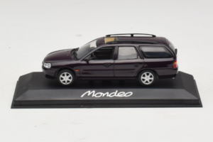 Ford Mondeo Mk1 Turnier Dark Blue Metallic Minichamps 1:43 43306312 Métal Moulé
