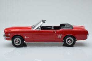 Ford Mustang Cabriolet Rouge Norev 1:18 182810 Métal Moulé — image 3 sur 6