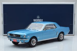 Ford Mustang Coupé Turquoise Norev 1:18 182800 Métal Moulé — image 6 sur 6