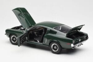 Ford Mustang GT Bullitt Vert AUTOart 1:18 72812 Métal Moulé — image 5 sur 8