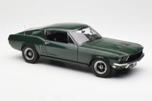 Ford Mustang GT Bullitt Vert AUTOart 1:18 72812 Métal Moulé — image 6 sur 8