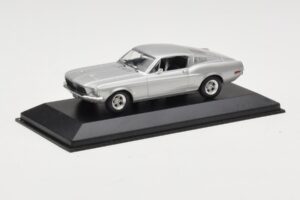 Ford Mustang GT Argent Minichamps 1:43 FORD001 Métal Moulé — image 2 sur 4