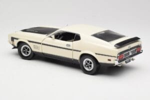 Ford Mustang Mach 1 Blanc Sun Star 1:18 3602 Métal Moulé — image 7 sur 8