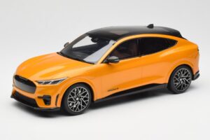 Ford Mustang Mach-E GT Performance Cyber Orange Otto 1:18 OT983 Résine