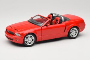 Ford Mustang S197 GT Cabriolet Rouge Beanstalk Group 1:18 FOR10016R Métal Moulé