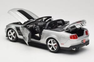 Ford Mustang S197 Roush 427R Cabriolet Argent Maisto 1:18 31669 Métal Moulé — image 5 sur 8
