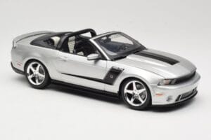 Ford Mustang S197 Roush 427R Cabriolet Argent Maisto 1:18 31669 Métal Moulé — image 6 sur 8