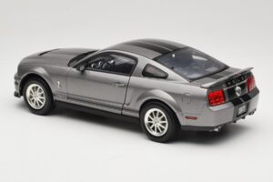 Ford Mustang S197 Shelby GT500 40th Anniversary Gris Shelby Collectibles 1:18 DC075005 Métal Moulé — image 7 sur 8