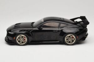 Ford Mustang S650 GTD Noir IXO 1:18 MCG18578 Métal Moulé — image 3 sur 6