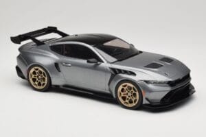 Ford Mustang S650 GTD Metallic Grey IXO 1:18 MCG18576 Métal Moulé — image 4 sur 6