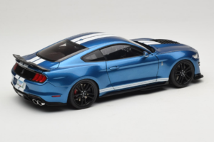Ford Mustang Shelby GT500 S550 Atlas Blue Metallic IXO 1:18 18RDC244-FO Métal Moulé — image 3 sur 8
