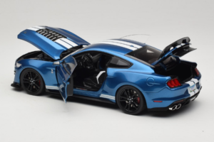 Ford Mustang Shelby GT500 S550 Atlas Blue Metallic IXO 1:18 18RDC244-FO Métal Moulé — image 5 sur 8