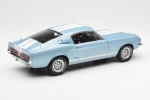 Ford Mustang Shelby GT500 Bleu Clair Métallique Avec Bandes Blanches AUTOart 1:18 72907 Métal Moulé — image 3 sur 8
