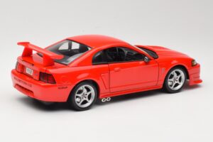Ford Mustang SVT Cobra R SN95 Rouge Maisto 1:18 531872 Métal Moulé — image 3 sur 8