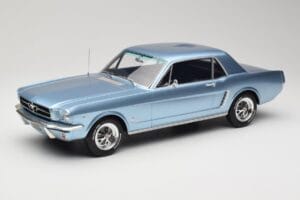 Ford Mustang V8 Hardtop Pony GT Silver Blue GT Spirit 1:12 G089 Résine