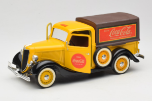 Ford Pick Up Michelin Solido 1:18 8024 Métal Moulé — image 2 sur 8