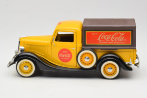 Ford Pick Up Michelin Solido 1:18 8024 Métal Moulé — image 4 sur 8