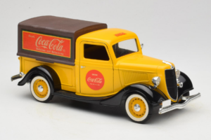 Ford Pick Up Michelin Solido 1:18 8024 Métal Moulé — image 6 sur 8