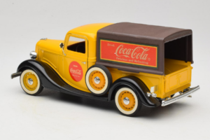 Ford Pick Up Michelin Solido 1:18 8024 Métal Moulé — image 7 sur 8