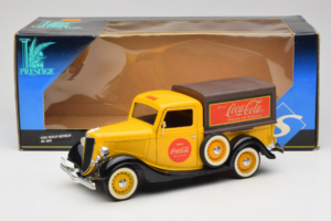 Ford Pick Up Michelin Solido 1:18 8024 Métal Moulé — image 8 sur 8