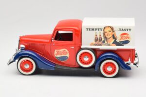 Ford Pickup Truck Pepsi-Cola Solido 1:18 99053 Métal Moulé — image 4 sur 8